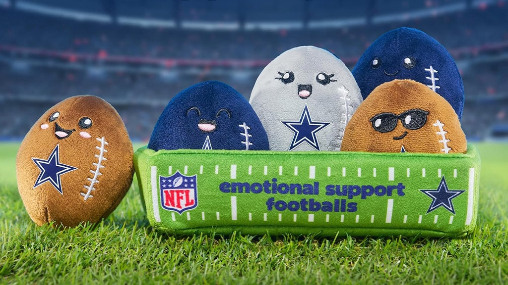 Relatable выпустил плюшевые мячи NFL — обнимашки для фанатов