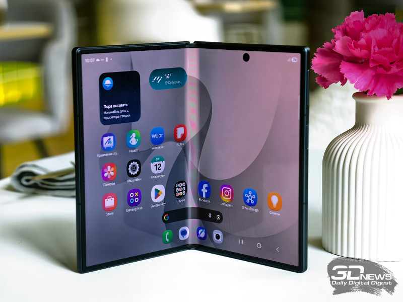 Samsung выпустил Galaxy Z Fold8 — складной смартфон для технофила